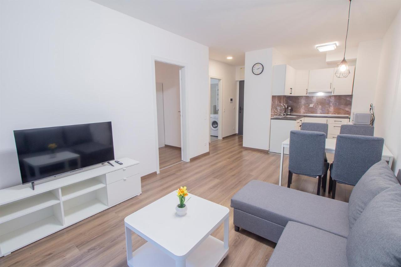 Corvin Modern Suite Budapest Exterior foto