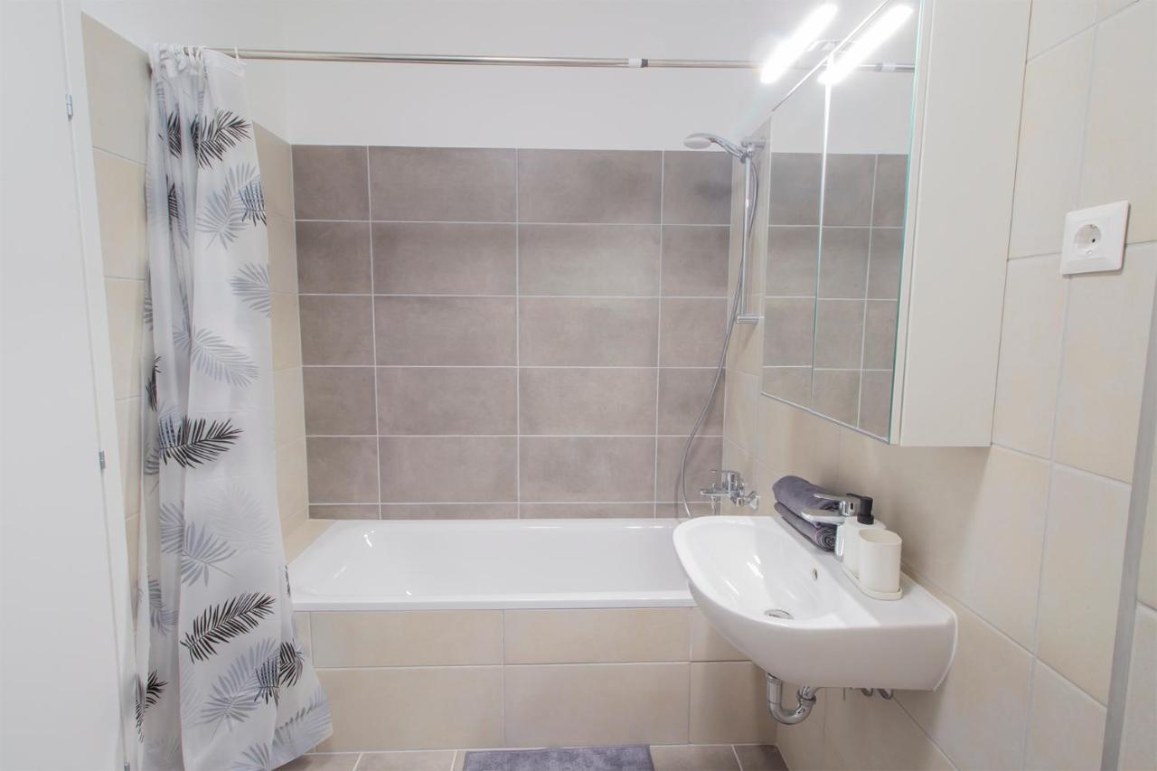 Corvin Modern Suite Budapest Exterior foto